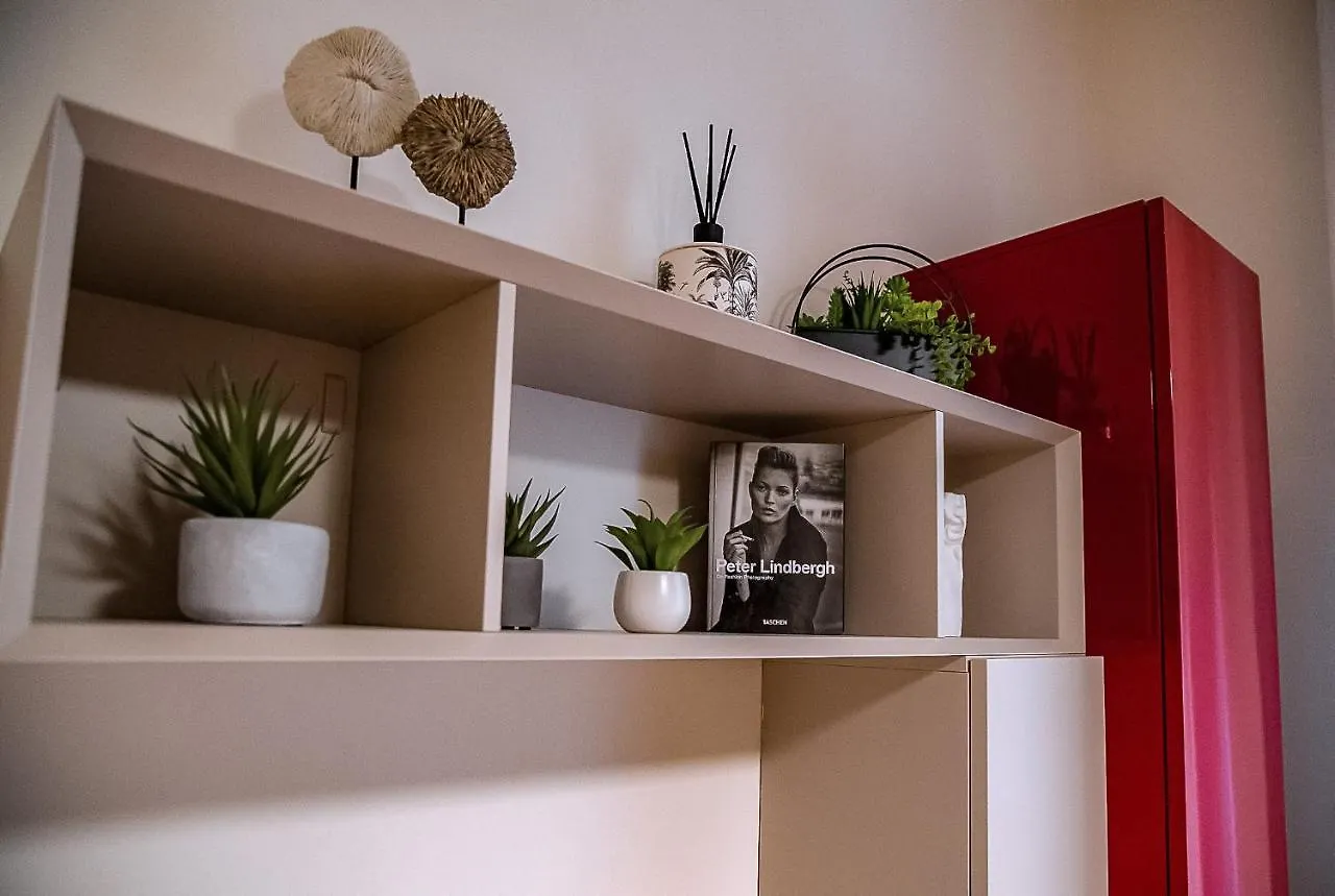 Acacia Firenze - Kiwi Apartment 0*, Florence
